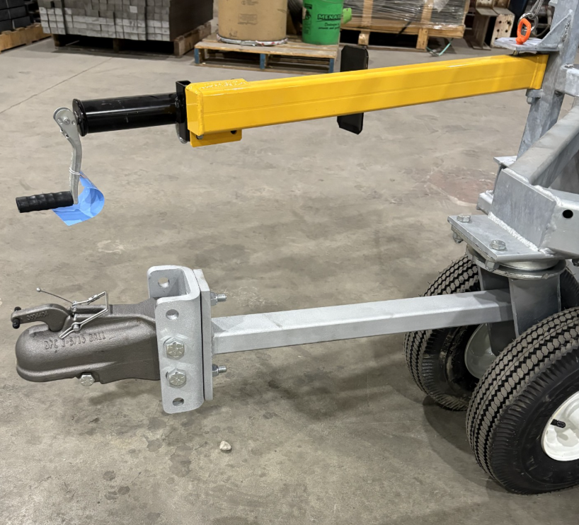 Side-Load Porta-Rack portable truck and railcar access platform with tow-bar hitch and fork pockets